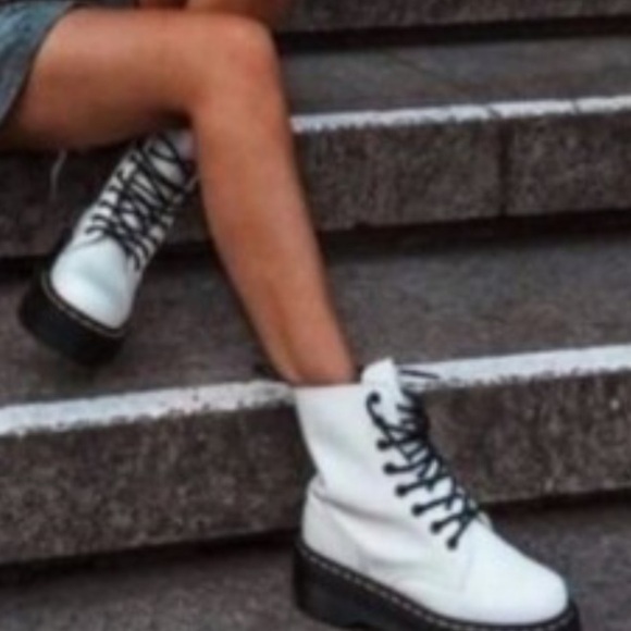 Dr. Martens Luana White US 7, UK 5 Punk, Emo, Rock, ,Glam, Goth Tie Up Boots - Picture 8 of 13